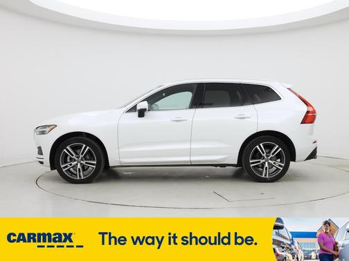2020 Volvo XC60 T5 Momentum