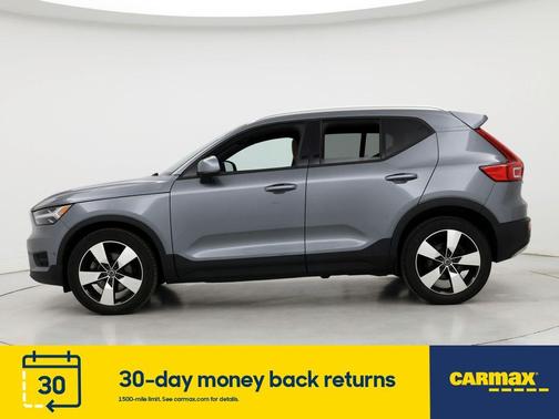 Photo 3 of 28 of 2019 Volvo XC40 T5 Momentum