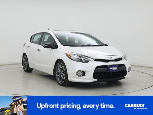 White 2016 Kia Forte SX