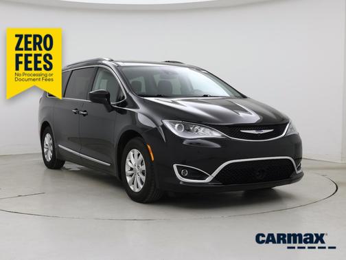 Black 2018 Chrysler Pacifica Touring L