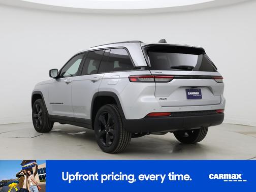Silver 2023 Jeep Grand Cherokee Altitude