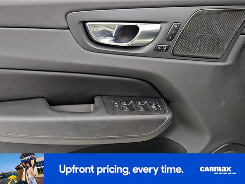 2022 Volvo XC60 B5 Inscription