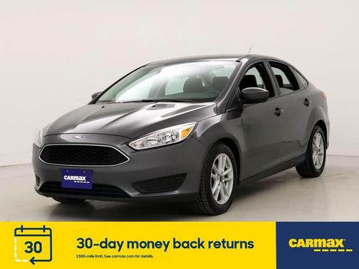Photo 4 of 25 of 2018 Ford Focus SE