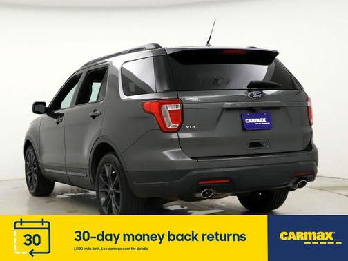 Photo 2 of 28 of 2019 Ford Explorer XLT