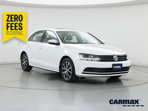 White 2017 Volkswagen Jetta SE