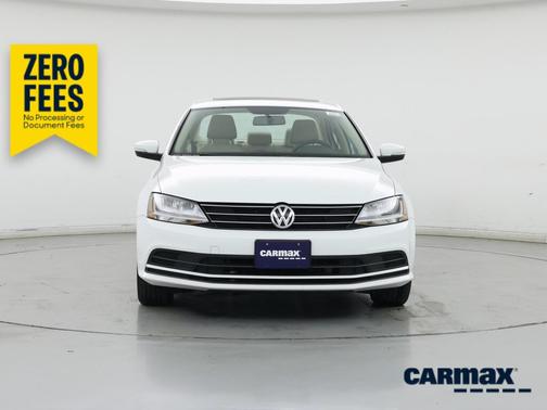 White 2017 Volkswagen Jetta SE