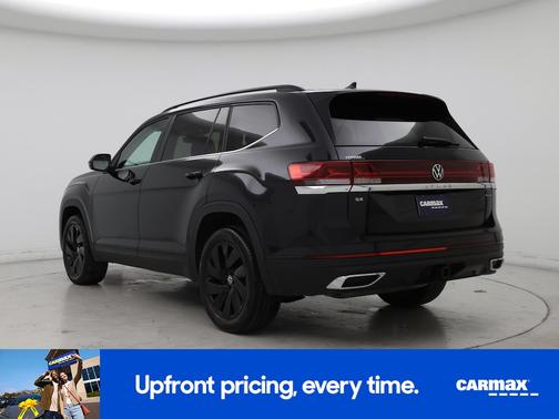 Black 2024 Volkswagen Atlas SE w/Tech