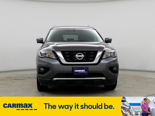 2017 Nissan Pathfinder Platinum