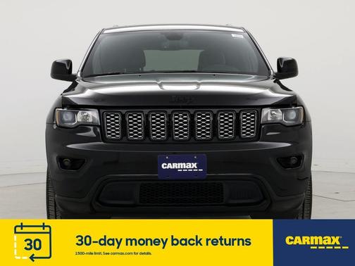 Photo 3 of 13 of 2019 Jeep Grand Cherokee Altitude