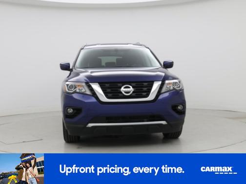2020 Nissan Pathfinder SV