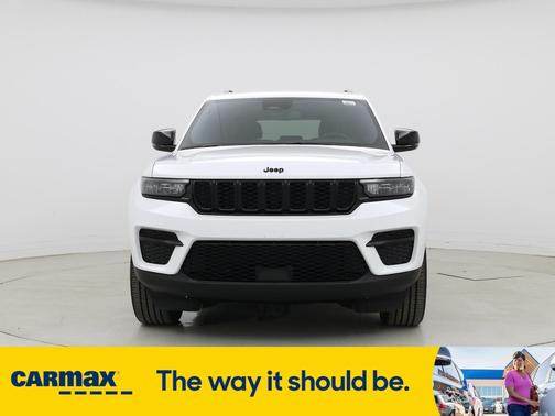 2022 Jeep Grand Cherokee Altitude