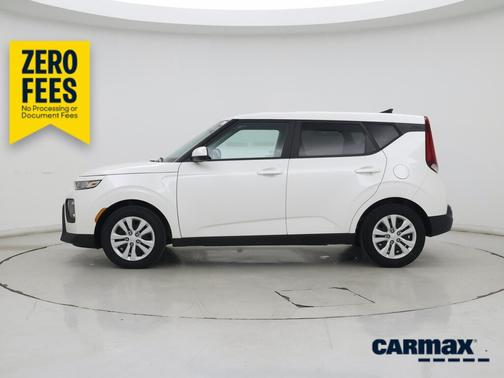 White 2021 Kia Soul LX