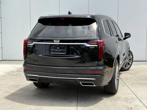 2025 Cadillac XT6 Premium Luxury FWD
