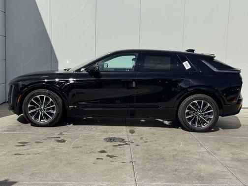 2025 Cadillac LYRIQ Sport