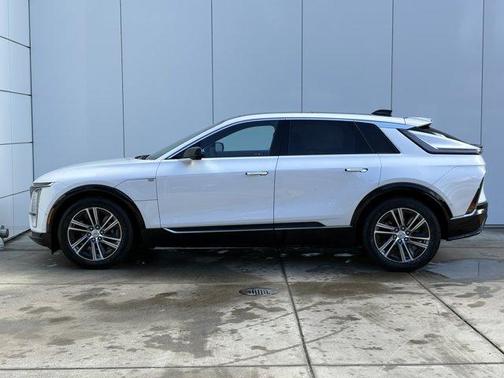 Crystal White Tri-Coat 2024 Cadillac LYRIQ Luxury