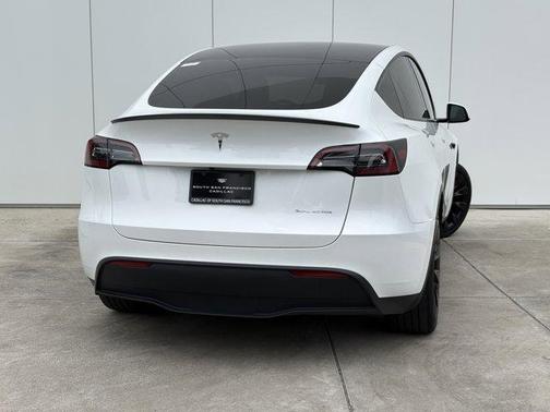 White 2023 Tesla Model Y Long Range