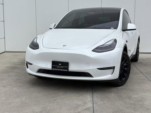 White 2023 Tesla Model Y Long Range