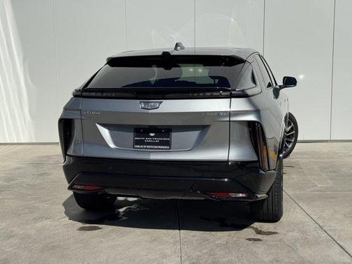 2025 Cadillac LYRIQ Sport