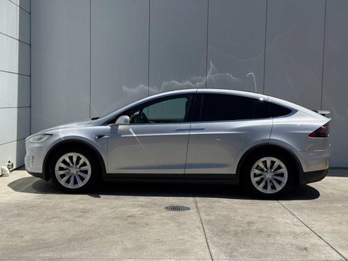 2018 Tesla Model X 75D