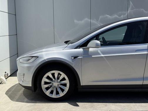 2018 Tesla Model X 75D
