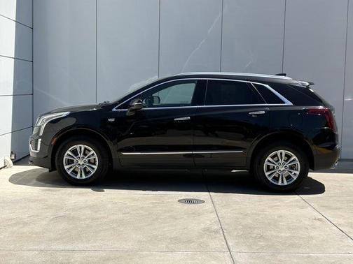 Stellar Black Metallic 2023 Cadillac XT5 Luxury
