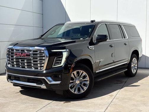 Onyx Black 2025 GMC Yukon XL Denali