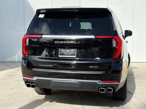 Onyx Black 2025 GMC Yukon XL Denali