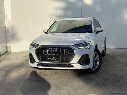 2024 Audi Q3 45 S line Premium