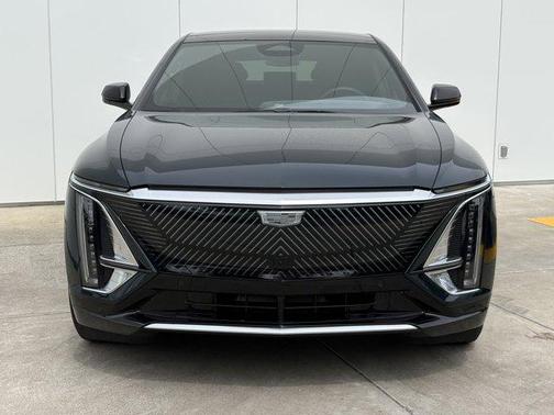 Emerald 2024 Cadillac LYRIQ Luxury