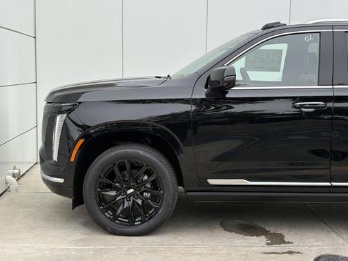 2025 Cadillac Escalade ESV Premium Luxury