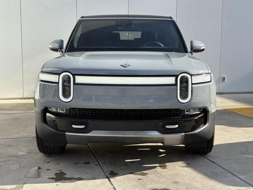 2024 Rivian R1S Adventure