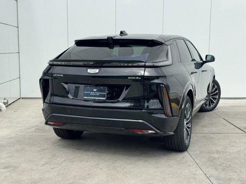 2025 Cadillac LYRIQ Sport