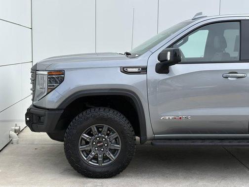 Sterling 2025 GMC Sierra 1500 AT4X