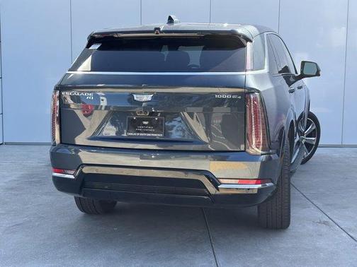 Deep 2025 Cadillac Escalade IQ Luxury 2