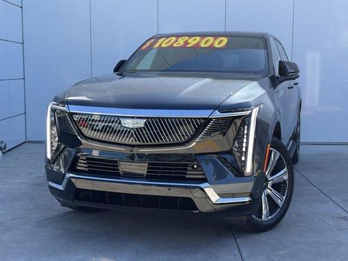 Deep 2025 Cadillac Escalade IQ Luxury 2