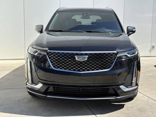 Stellar Black Metallic 2024 Cadillac XT6 Luxury AWD
