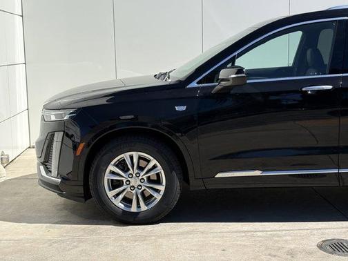 Stellar Black Metallic 2024 Cadillac XT6 Luxury AWD