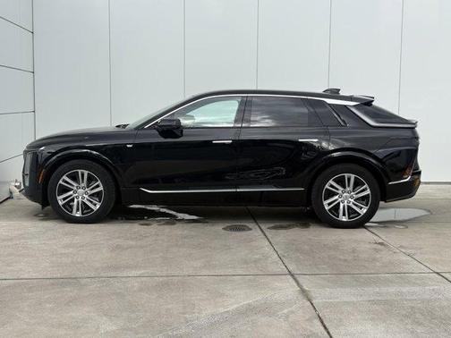 Stellar Black Metallic 2024 Cadillac LYRIQ Tech