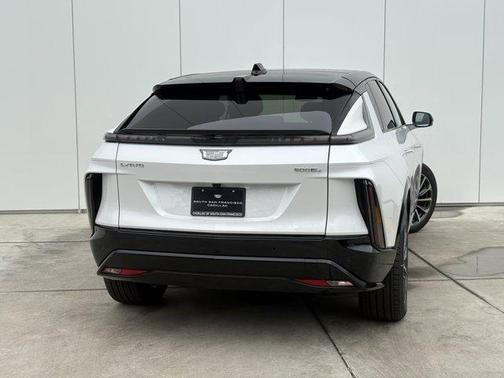 2025 Cadillac LYRIQ Sport