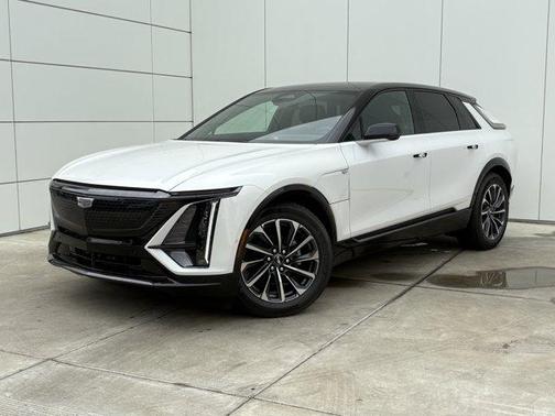 2025 Cadillac LYRIQ Sport