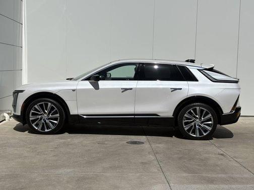 Crystal White Tri-Coat 2024 Cadillac LYRIQ Luxury