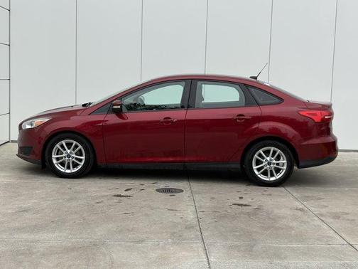 Black 2015 Ford Focus SE