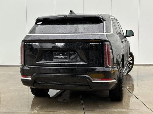 2026 Cadillac Escalade IQ Luxury