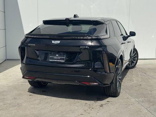 2025 Cadillac LYRIQ Sport