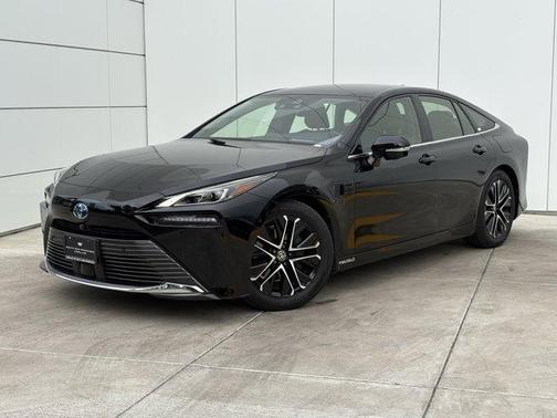 2022 Toyota Mirai XLE