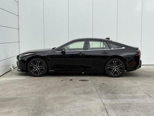 2022 Toyota Mirai XLE