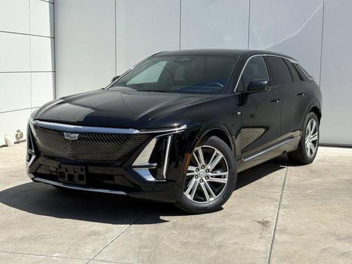Stellar Black Metallic 2024 Cadillac LYRIQ Tech