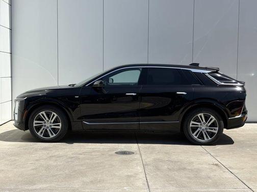 Stellar Black Metallic 2024 Cadillac LYRIQ Tech