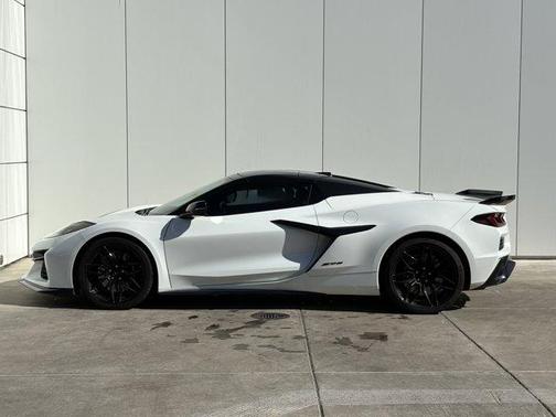 Arctic White 2023 Chevrolet Corvette Z06