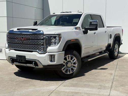 White Frost Tri-Coat 2023 GMC Sierra 3500 Denali